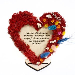 Decorațiune din lemn personalizata cu licheni roșii Inimă 15×15 cm Cadouri aniversare căsătorie