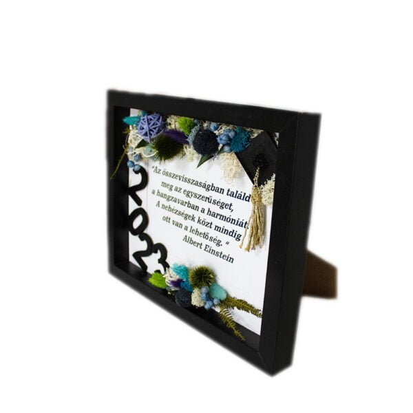Tablou cu licheni personalizat cu plante uscate în rama neagră Profesor Bun  23×28 cm Cadouri pentru profesori, învățători, educatori